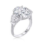Oval hug ring